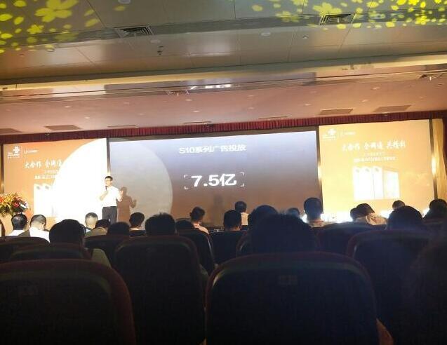 oppo最新广告，科技与美学的极致交融